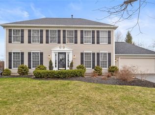 36 Valewood Run, Penfield, NY 14526