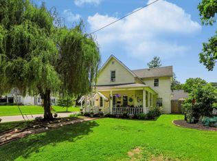 402 N Noble St, Greenfield, IN 46140