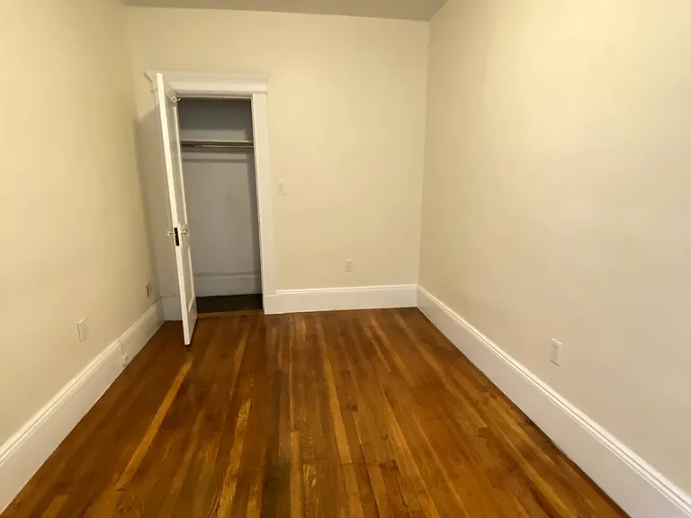 115 Norway St — Photo 8