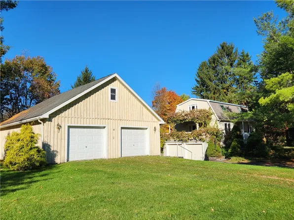 16 Brookhaven Dr, Ithaca, NY 14850
