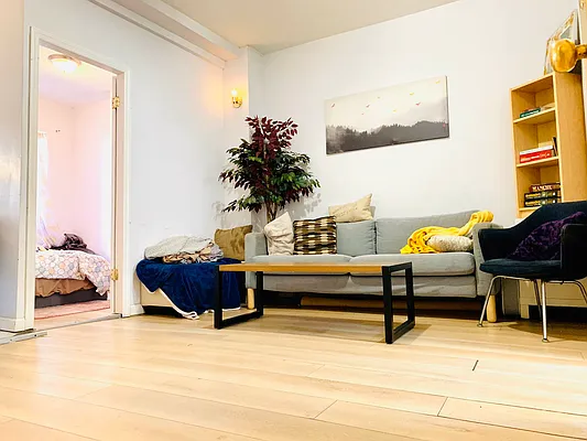 Rented by Blue Egg Realty Corp | media 1