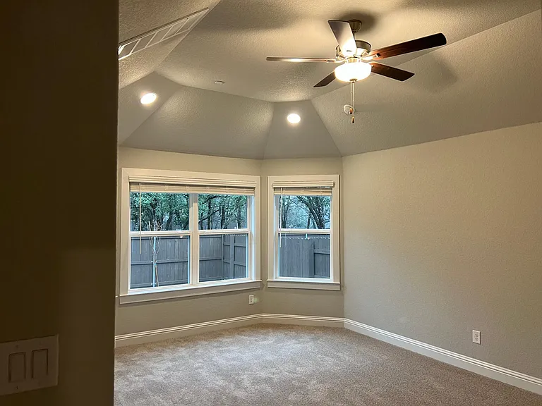 2605 Sam Bass Rd #32 — Photo 13