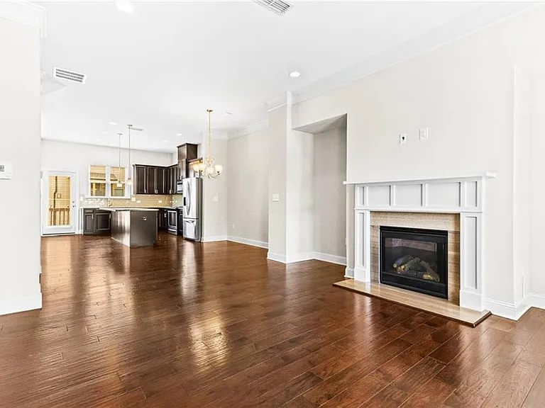 4475 Donahue Ave — Photo 3