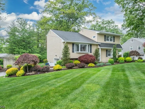 27 Bogert Rd, Montville Twp., NJ 07058