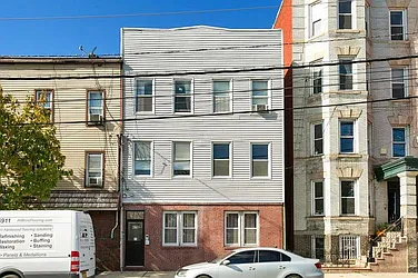 475 Palisade Avenue, #4