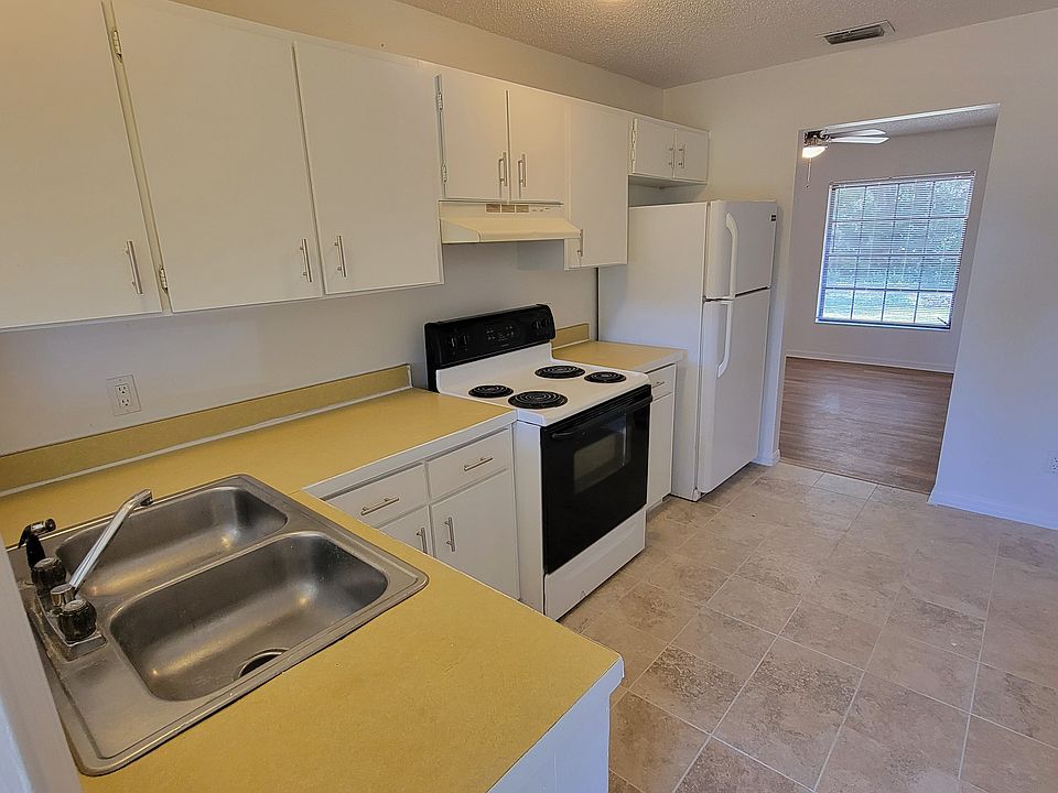 1st image of 121 Palm St #A
