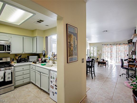 3rd image of 8177 Barodo Way