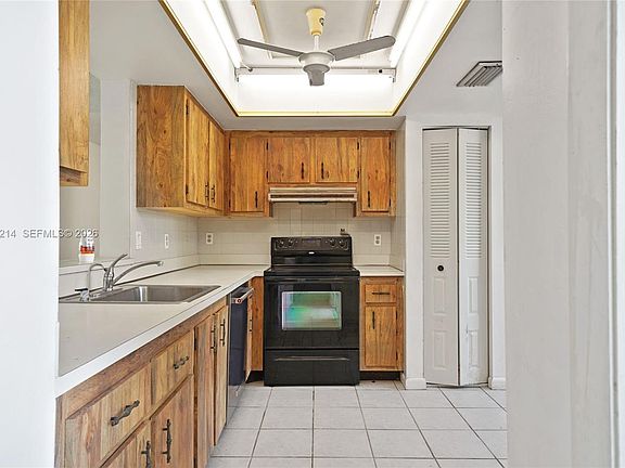 5th image of 7330 NW 18th St APT 204