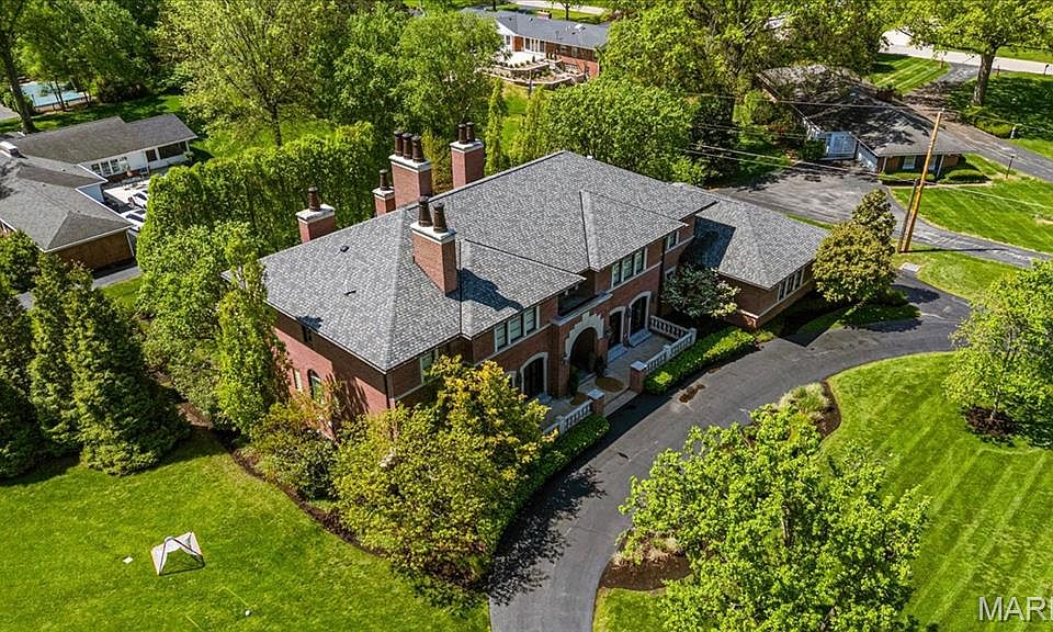 1st image of 40 Lynnbrook Rd
