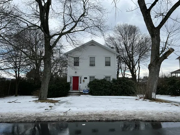208 Charles St, Throop, PA 18512