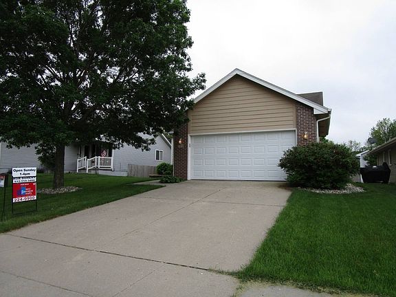 3rd image of 826 Green Breeze Cir