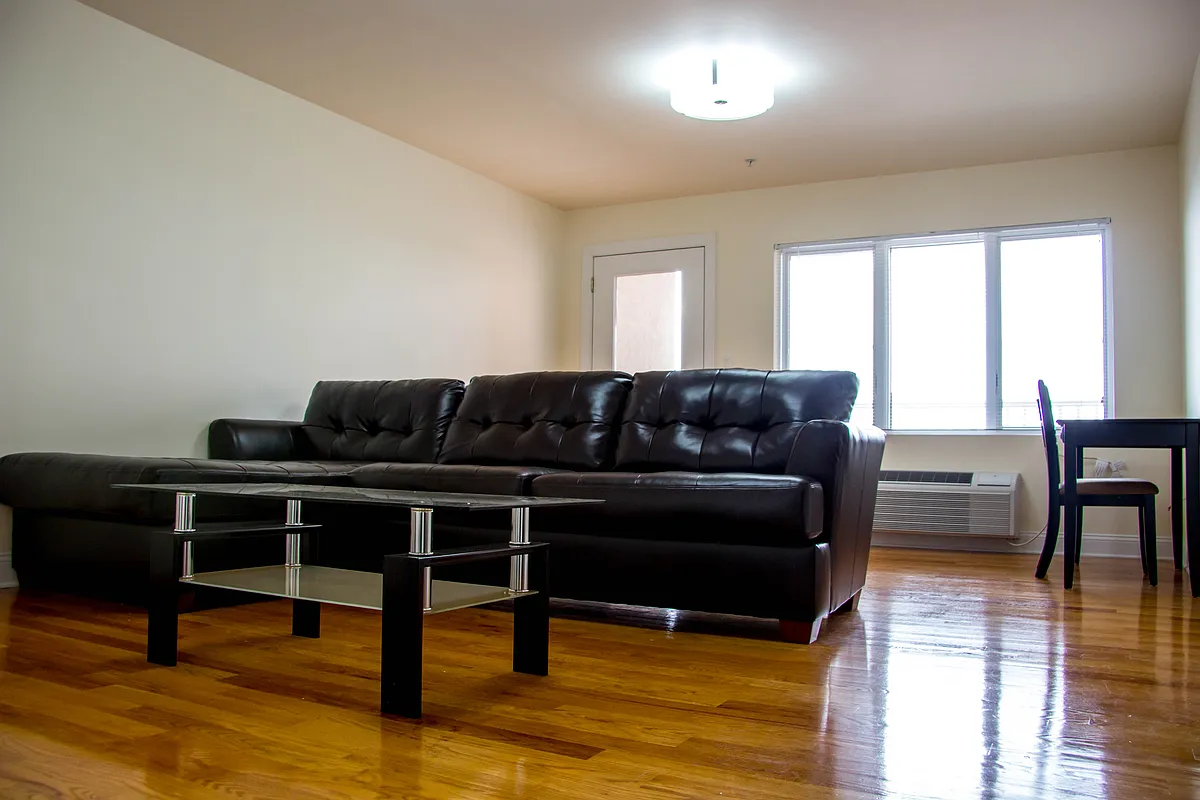 Building Photo - 411 E Brinkerhoff Ave #305