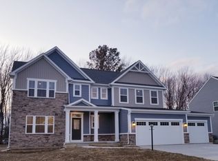 9554 Winfield Ln, North Ridgeville, OH 44039