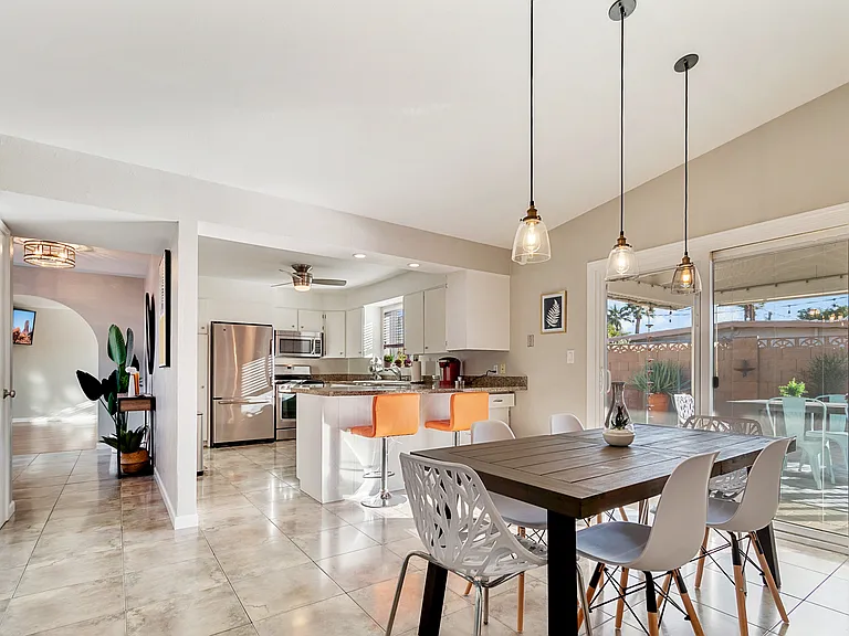 7303 E Cypress St — Photo 11