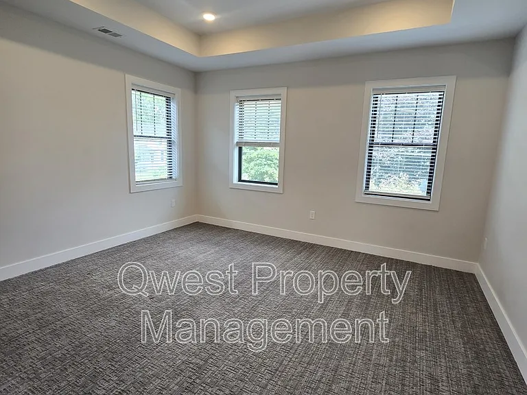 629 Fairview Ave #1 — Photo 9