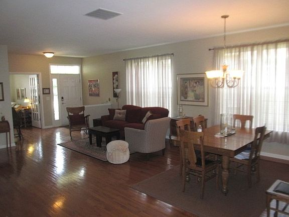 3rd image of 1839 Eton Dr