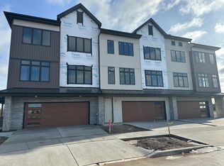 385 Satori Trl, Kimberly, WI 54136