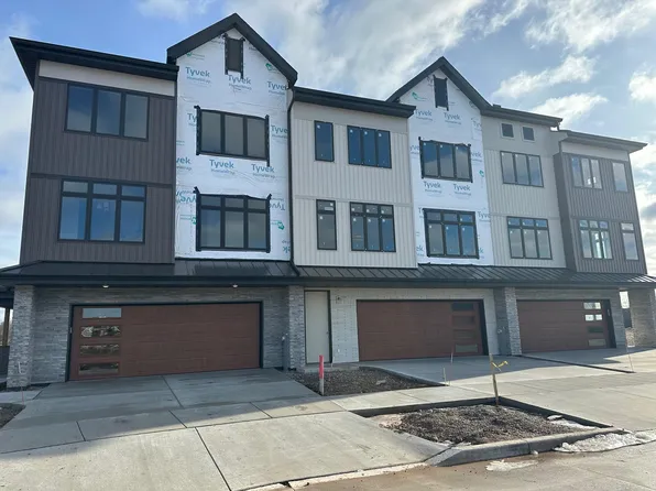 385 Satori Trl, Kimberly, WI 54136