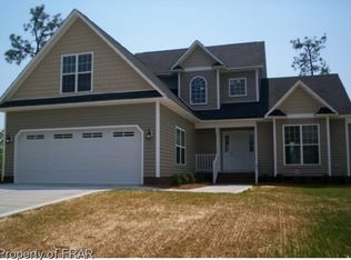 82 Swain St, Spring Lake, NC 28390