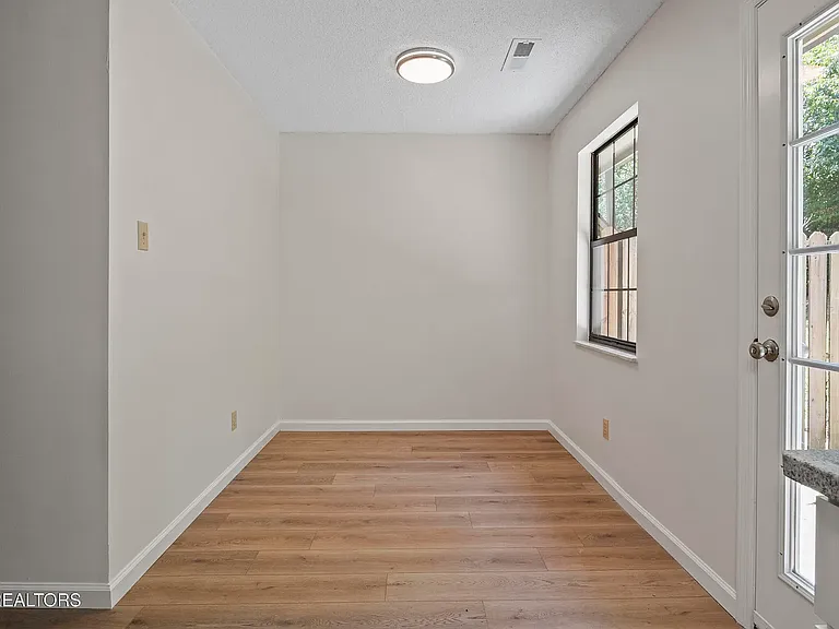2109 Larimer St — Photo 6