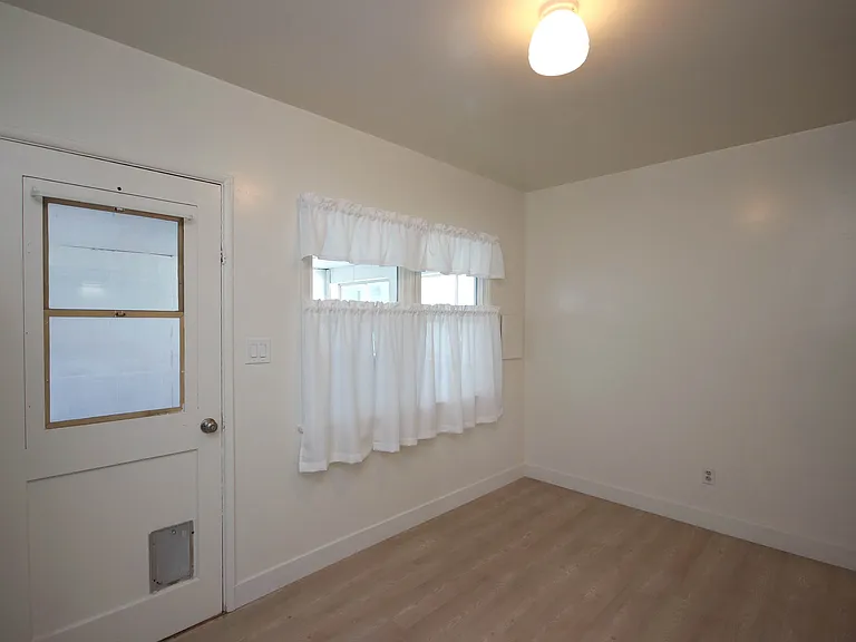 1245 Del Rey Ave — Photo 7