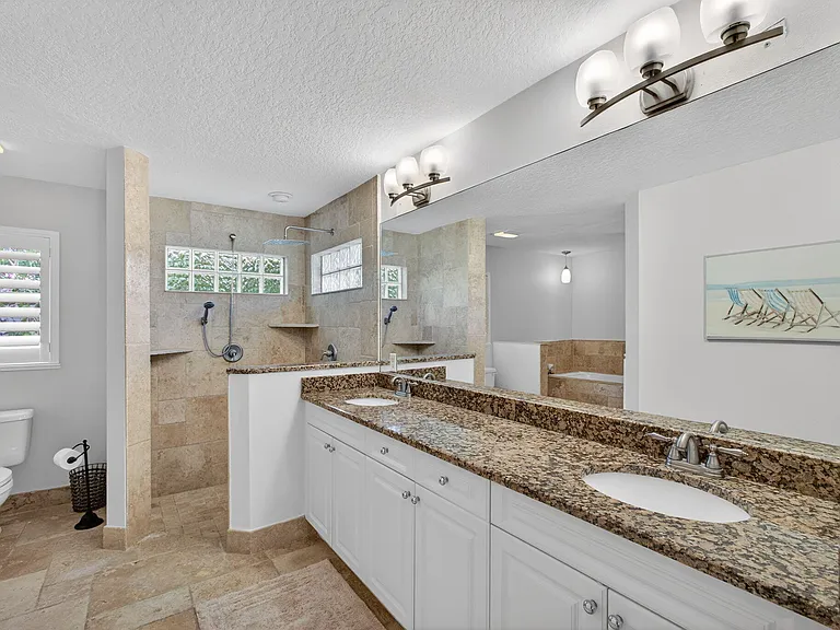 8075 SE Governors Way — Photo 18