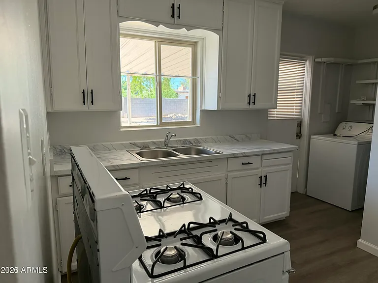 2221 E Osborn Rd — Photo 3
