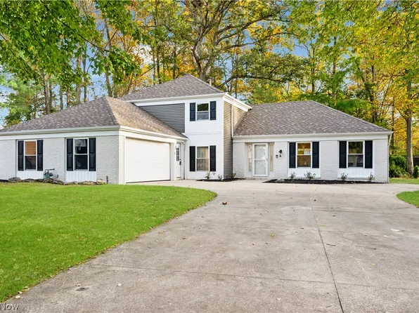 20121 Driftwood Ct, Strongsville, OH 44136