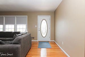 4th image of 1435 Brushy Mountain Dr
