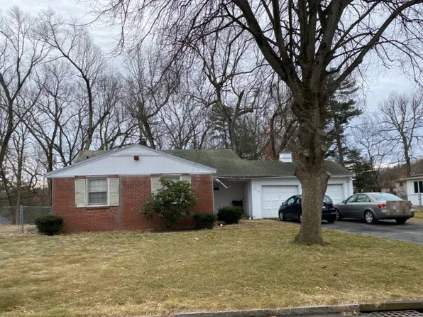 218 Newton Rd, Springfield, MA 01118