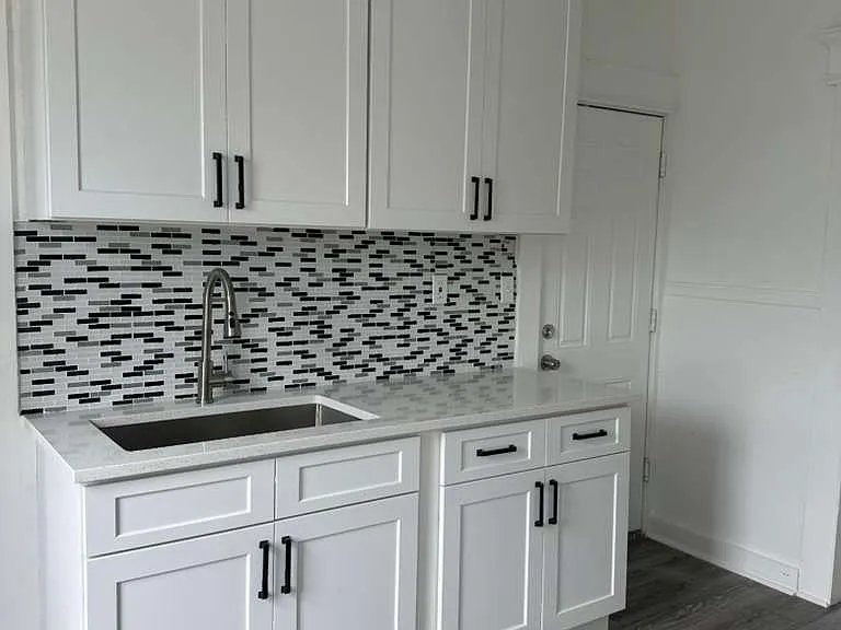 690 William St #2 — Photo 6