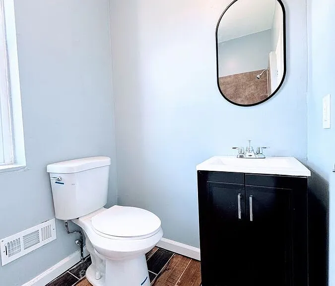 2042 N Stillman St — Photo 19