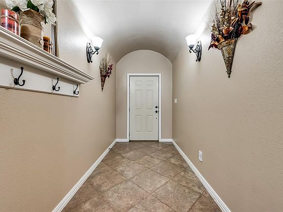 4th image of 12328 Hunters Crossing Ln