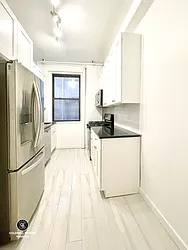 Rented by Coldwell Banker Warburg