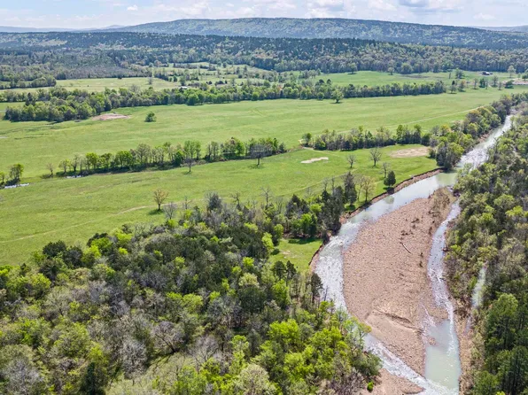 (undisclosed Address), Bluffton, AR 72827