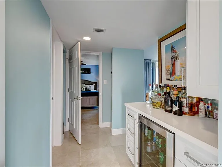 8302 Marina Villas Dr #8302 — Photo 24