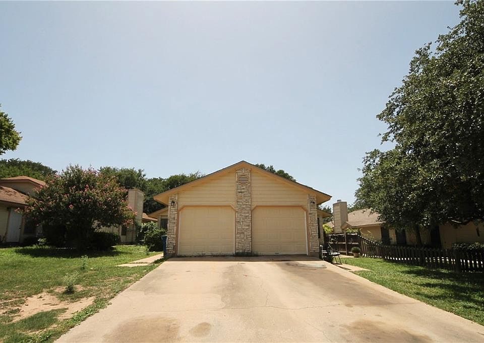 1st image of 12414 Deer Falls Dr