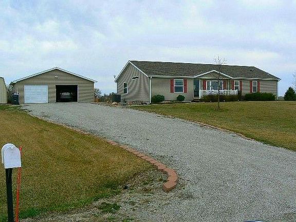 5th image of 25979 Pleasant View Dr
