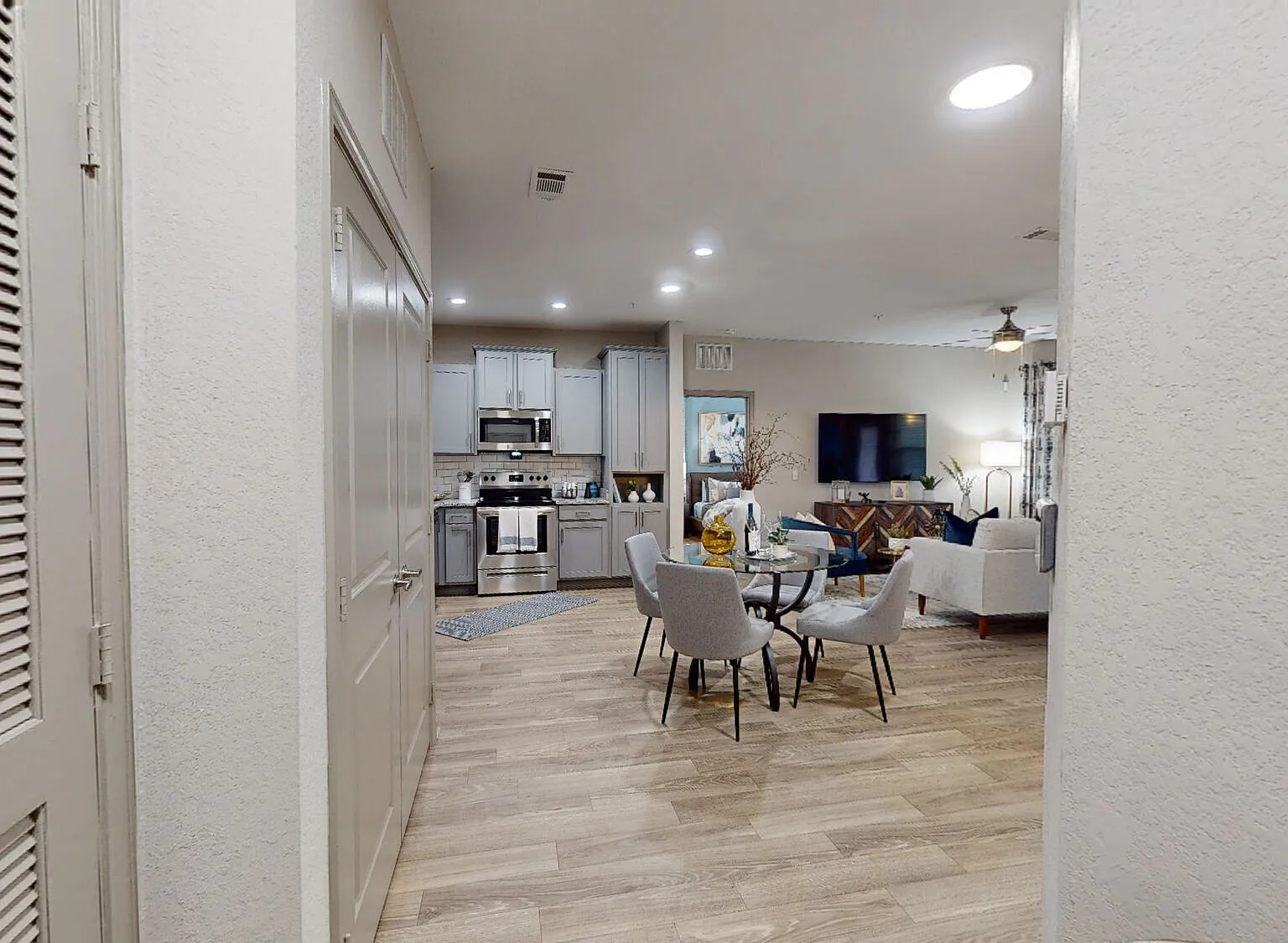 Highland Park at Northlake — Photo 2