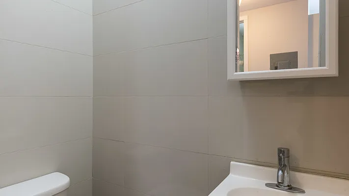 Rented by Nooklyn NYC LLC | media 29