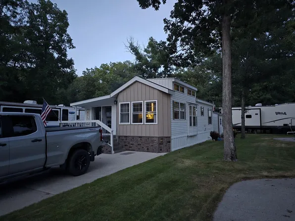 9427 S Easy Ln #16, Baldwin, MI 49304