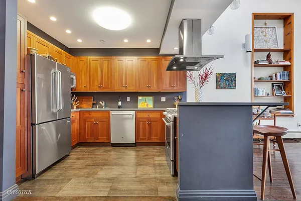 Rented by Corcoran | media 11