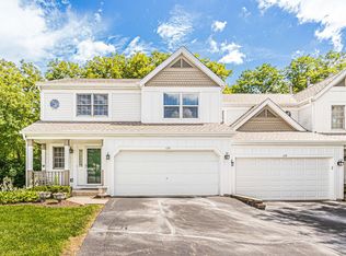 130 Spring Ct N, Carpentersville, IL 60110