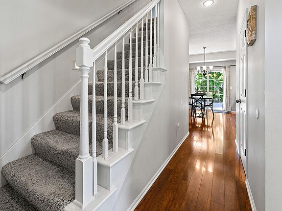 5th image of 6566 Woodland Dr