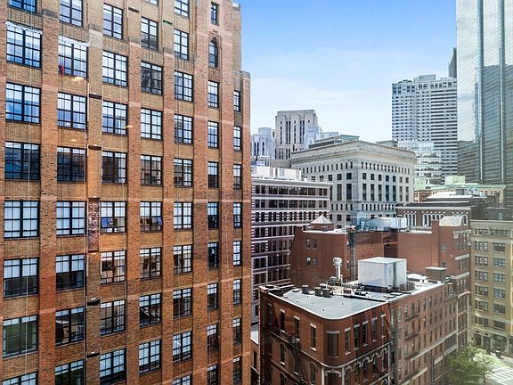 3rd image of 80 Broad St Unit 1009