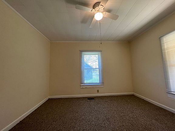 5th image of 622 Woodlawn Ave