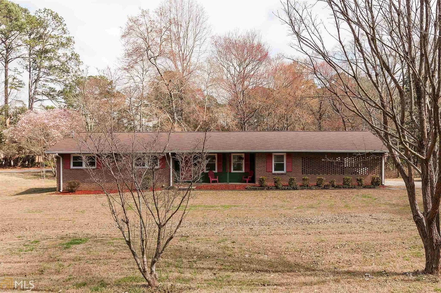 265 Gilbert Rd photo 1
