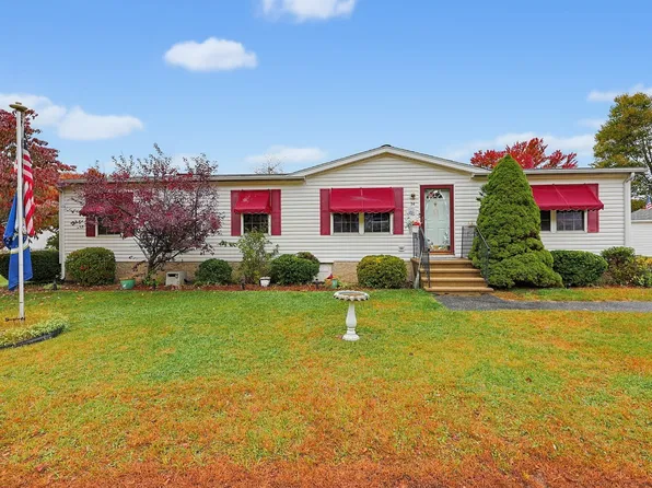 34 Deer Run, Brookfield, MA 01506