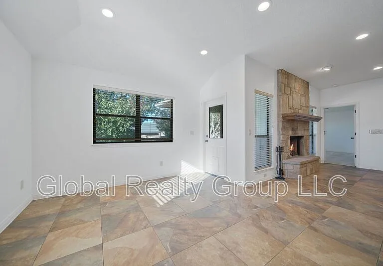 1634 Sunblossom Cir — Photo 20