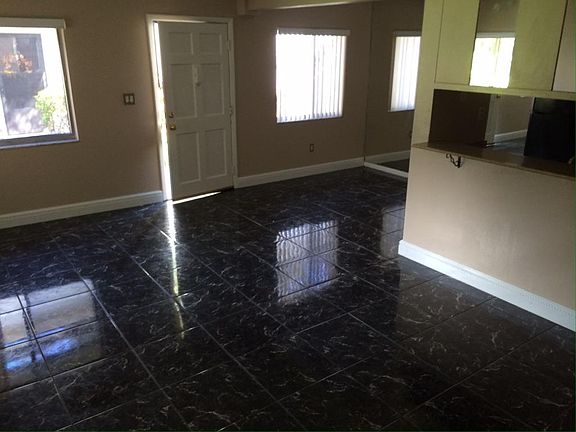 5th image of 1821 Bough Ave Unit 2